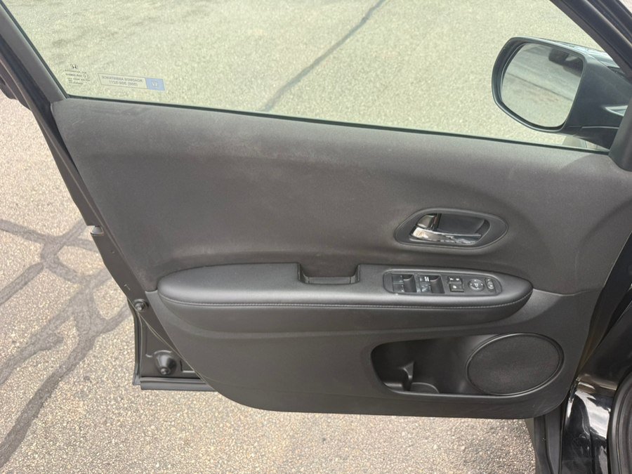Used 2018 Honda HR-V LX image 13