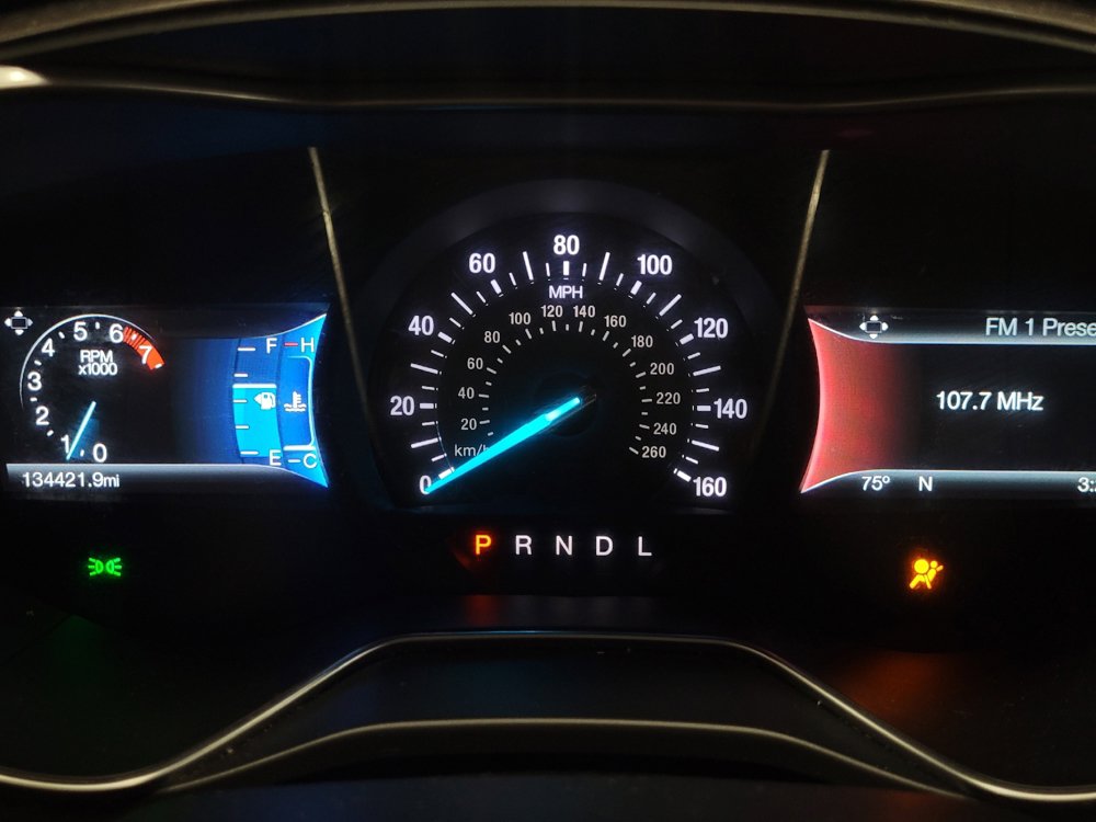 Used 2017 Ford Fusion SE w/ Equipment Group 201A FWD image 23