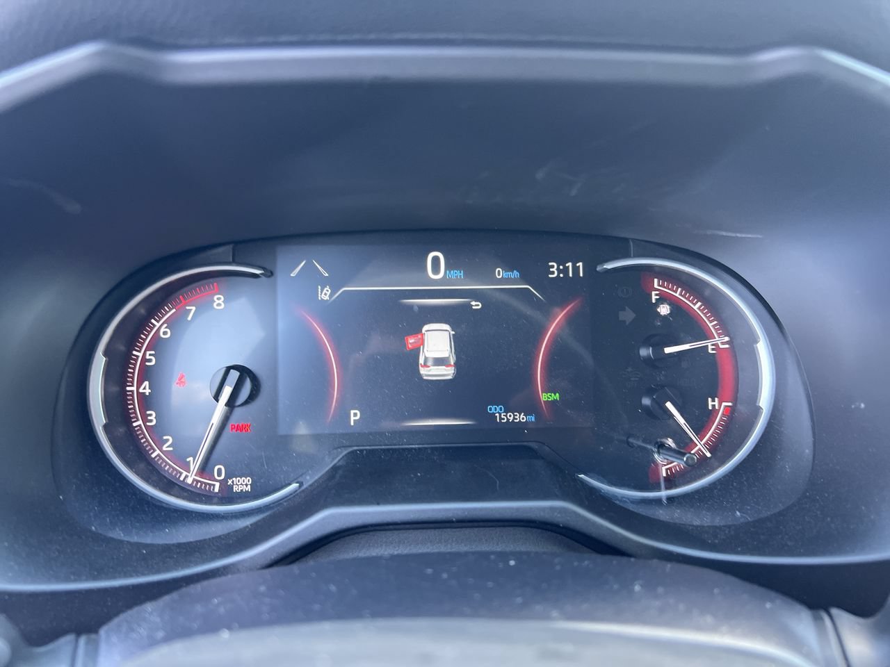 Used 2025 Toyota RAV4 XLE w/ Convenience Package FWD image 21
