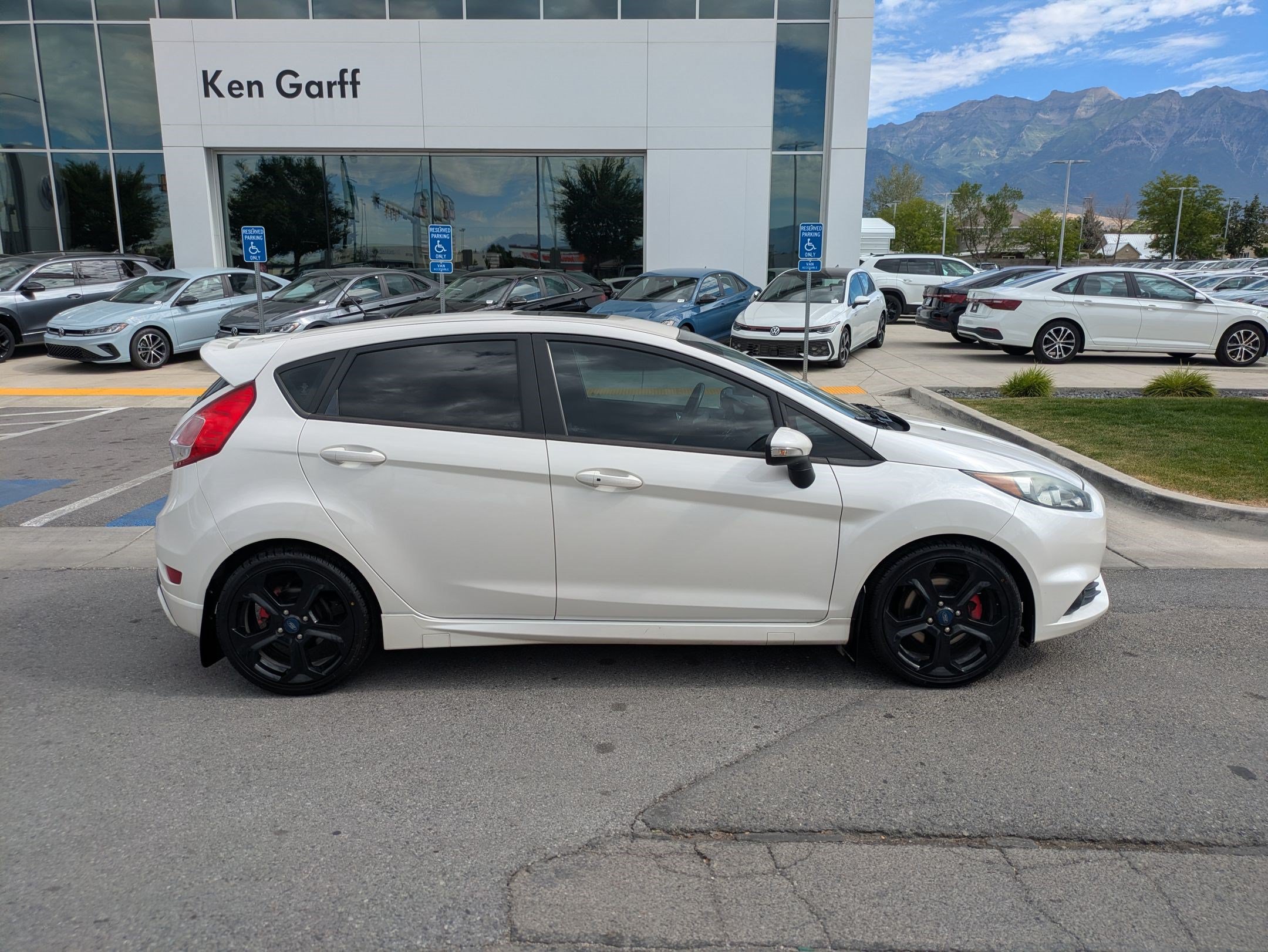 Used 2019 Ford Fiesta ST FWD image 2
