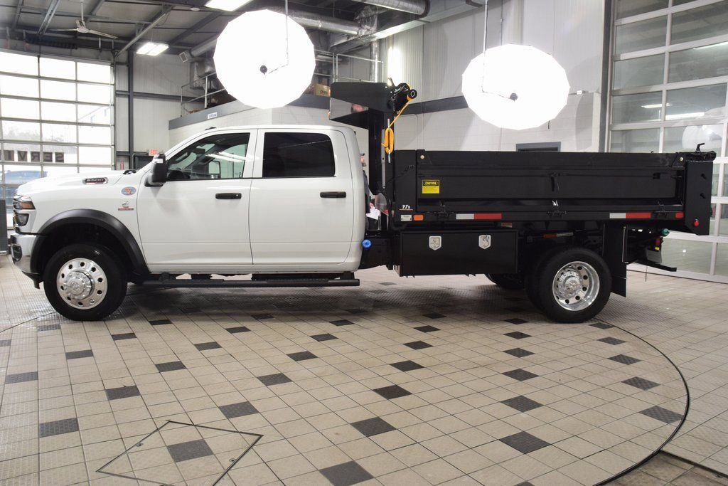 Used 2025 RAM 5500 Tradesman w/ Safety Group AWD/4WD image 3
