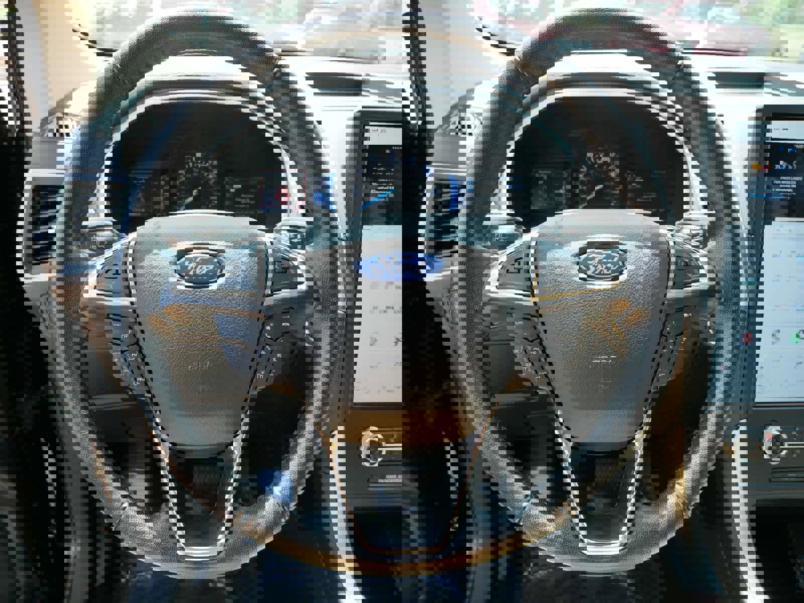 Used 2021 Ford Edge SEL w/ Convenience Package image 21