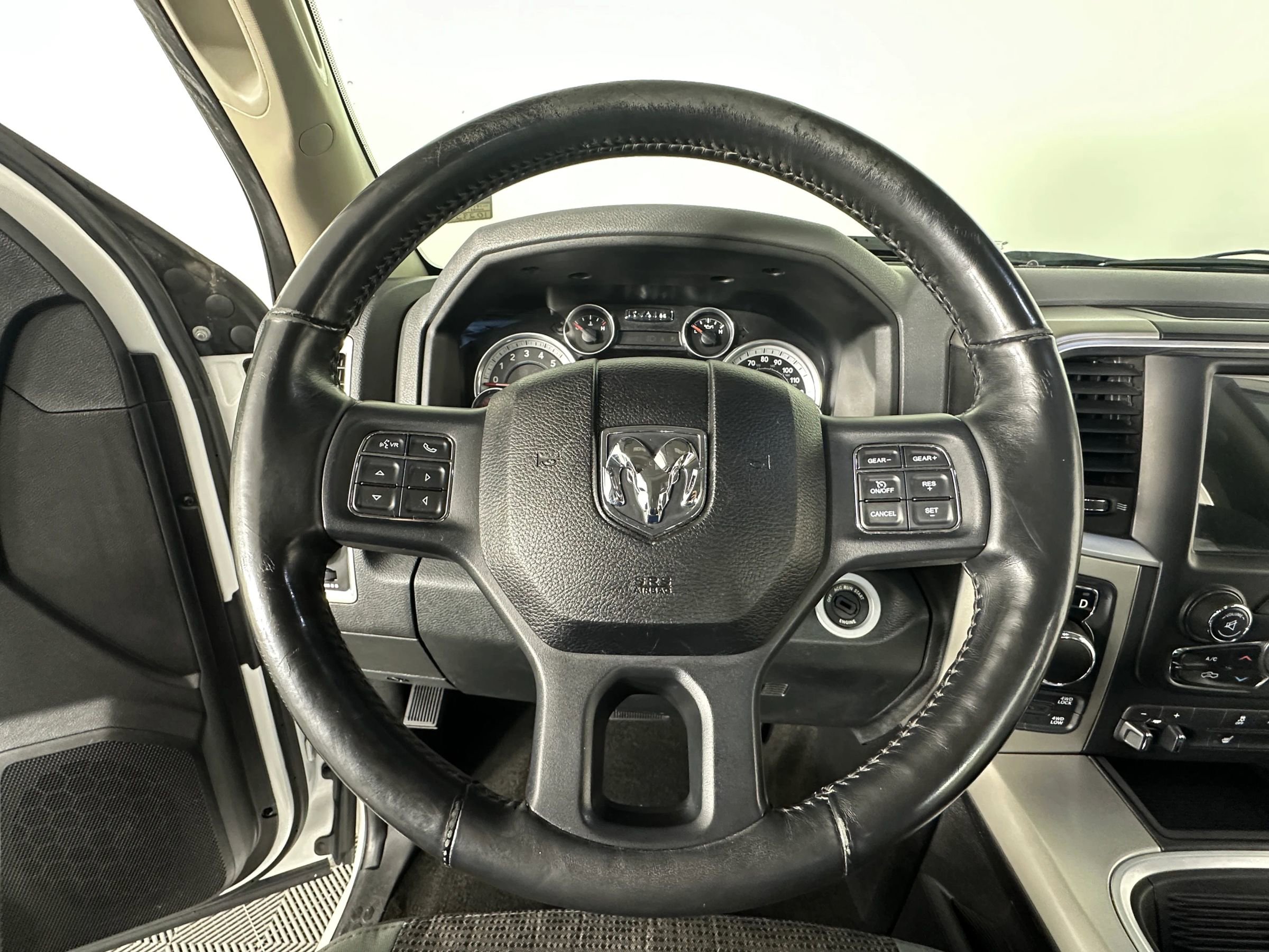 Used 2016 RAM 1500 Big Horn image 31
