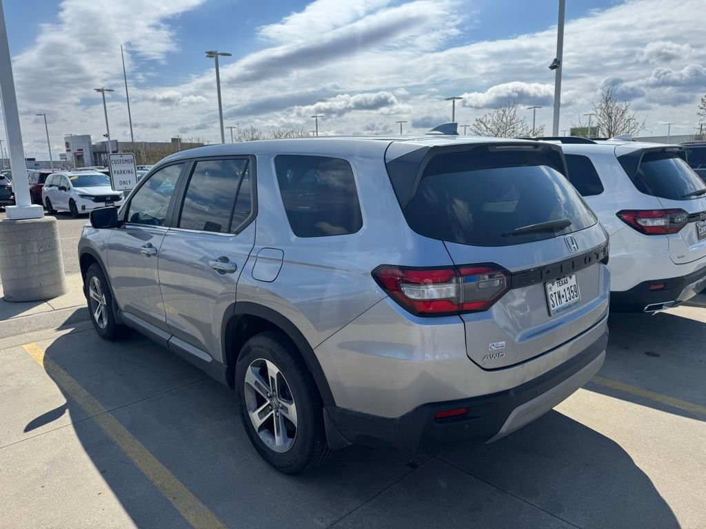 Used 2023 Honda Pilot EX-L image 6