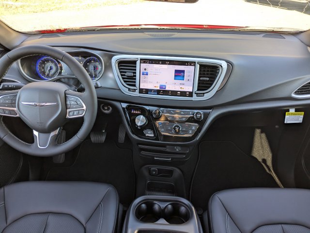 New 2026 Chrysler Voyager LX FWD image 15