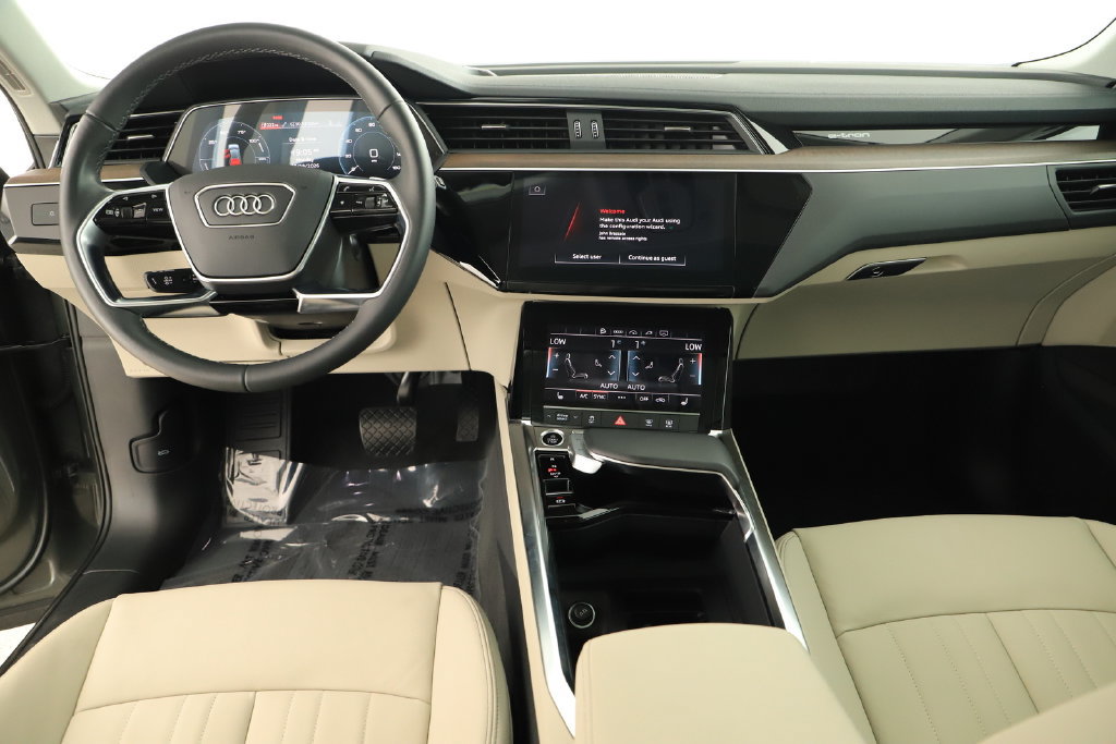 Certified 2024 Audi Q8 e-tron Premium Plus AWD/4WD image 18