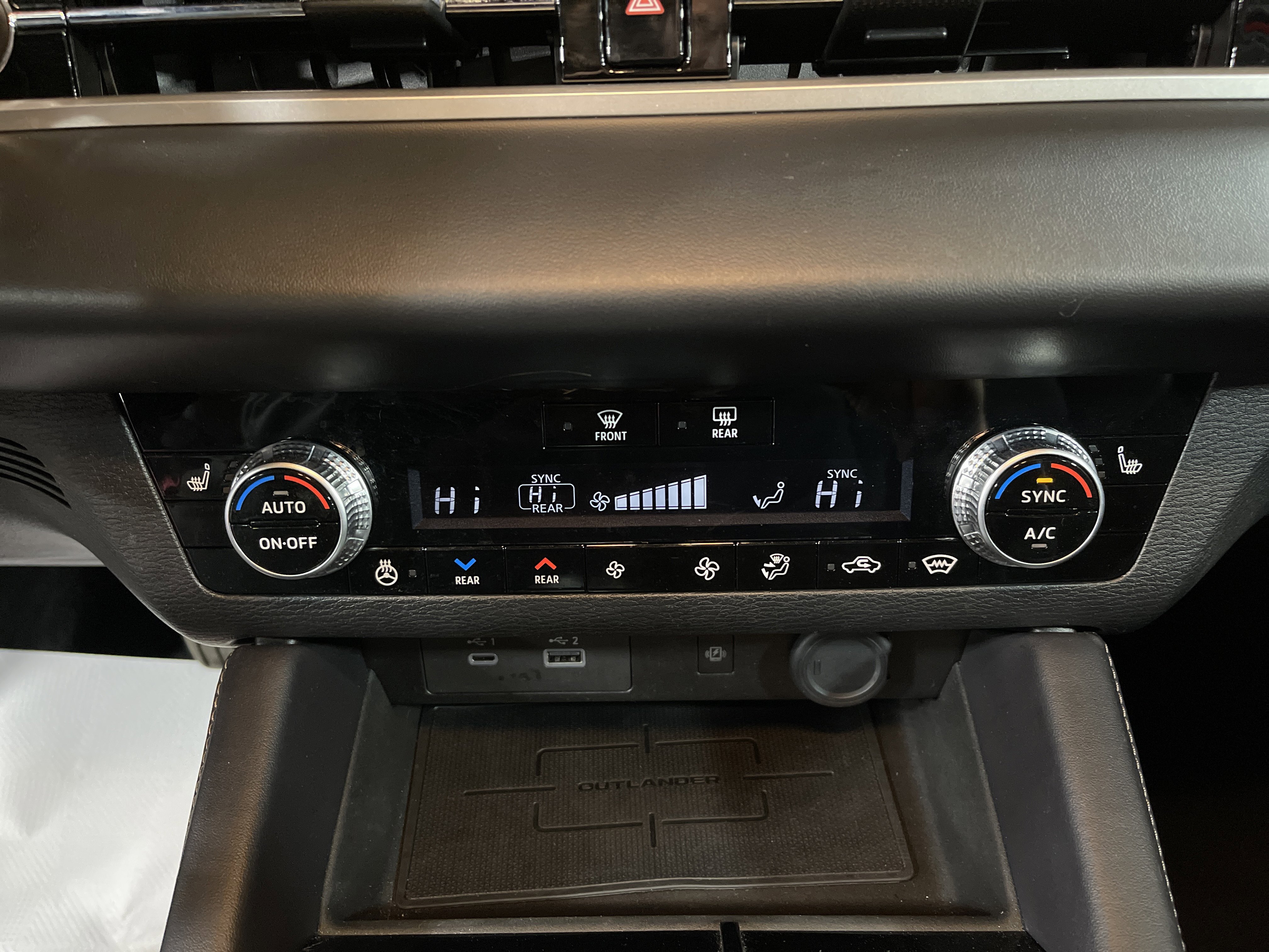 Used 2024 Mitsubishi Outlander SEL image 25