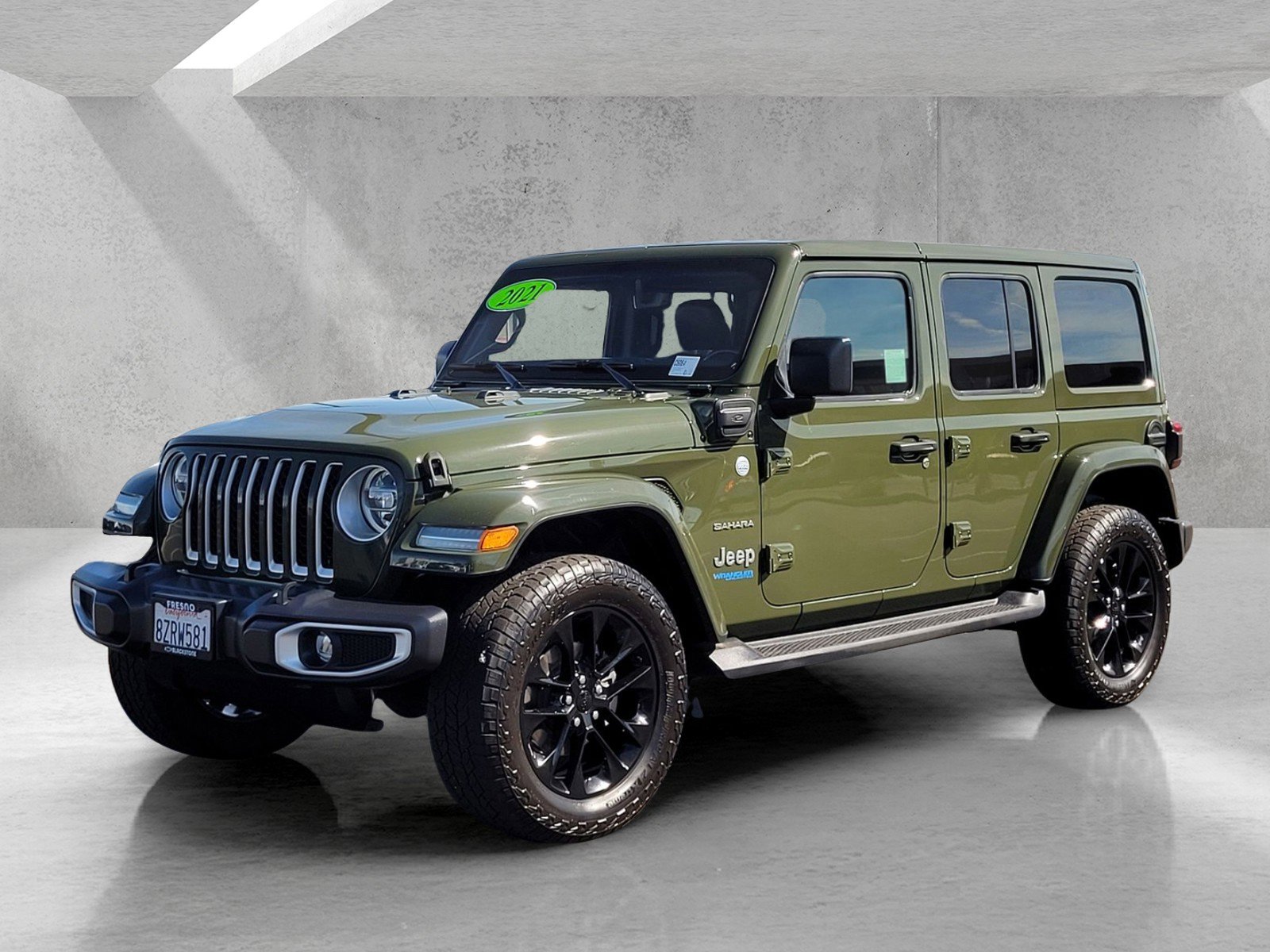 Used 2021 Jeep Wrangler Unlimited Sahara w/ Cold Weather Group image 8