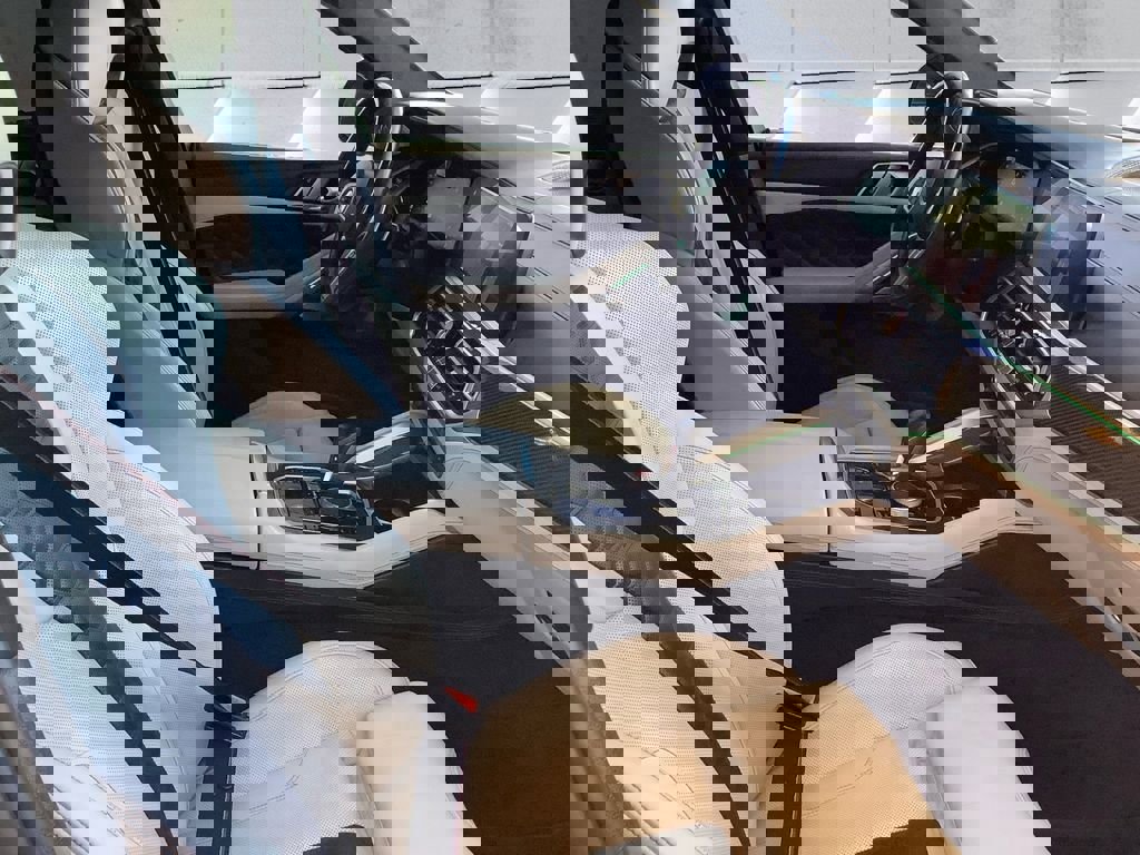 Used 2021 BMW X6 M w/ Competition Package image 13