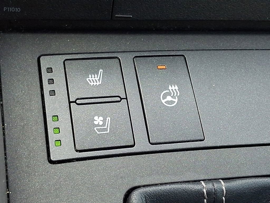 Used 2015 Lexus IS 250 AWD w/ F-Sport Package image 27