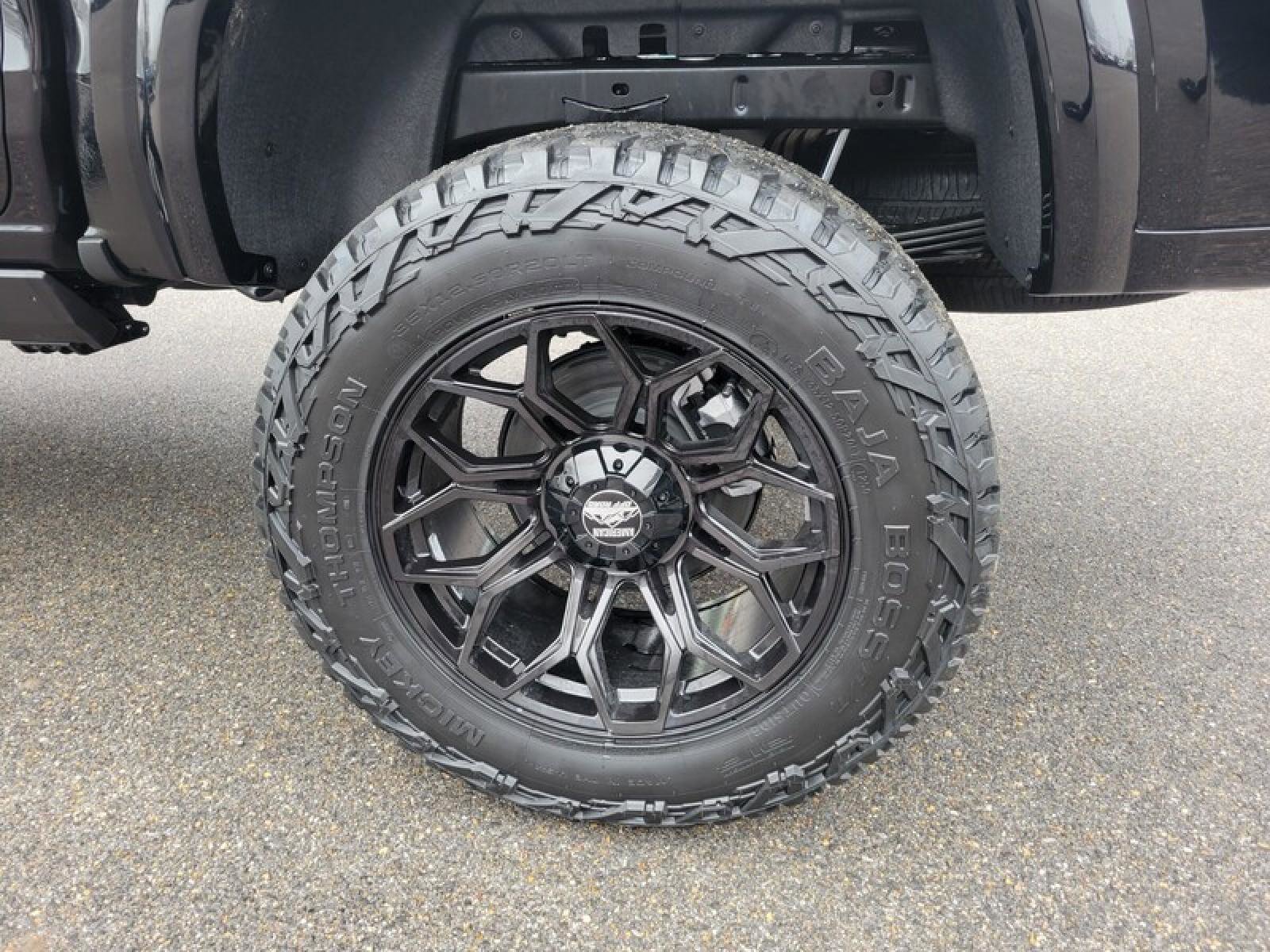 New 2026 GMC Canyon AT4 w/ AT4 Premium Package image 5