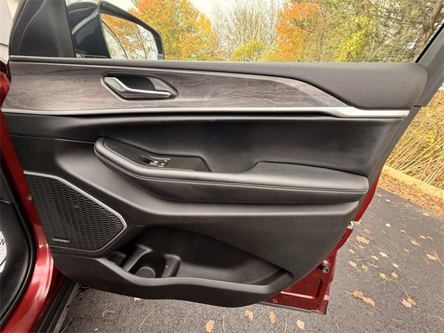 Used 2021 Jeep Grand Cherokee L Limited image 44