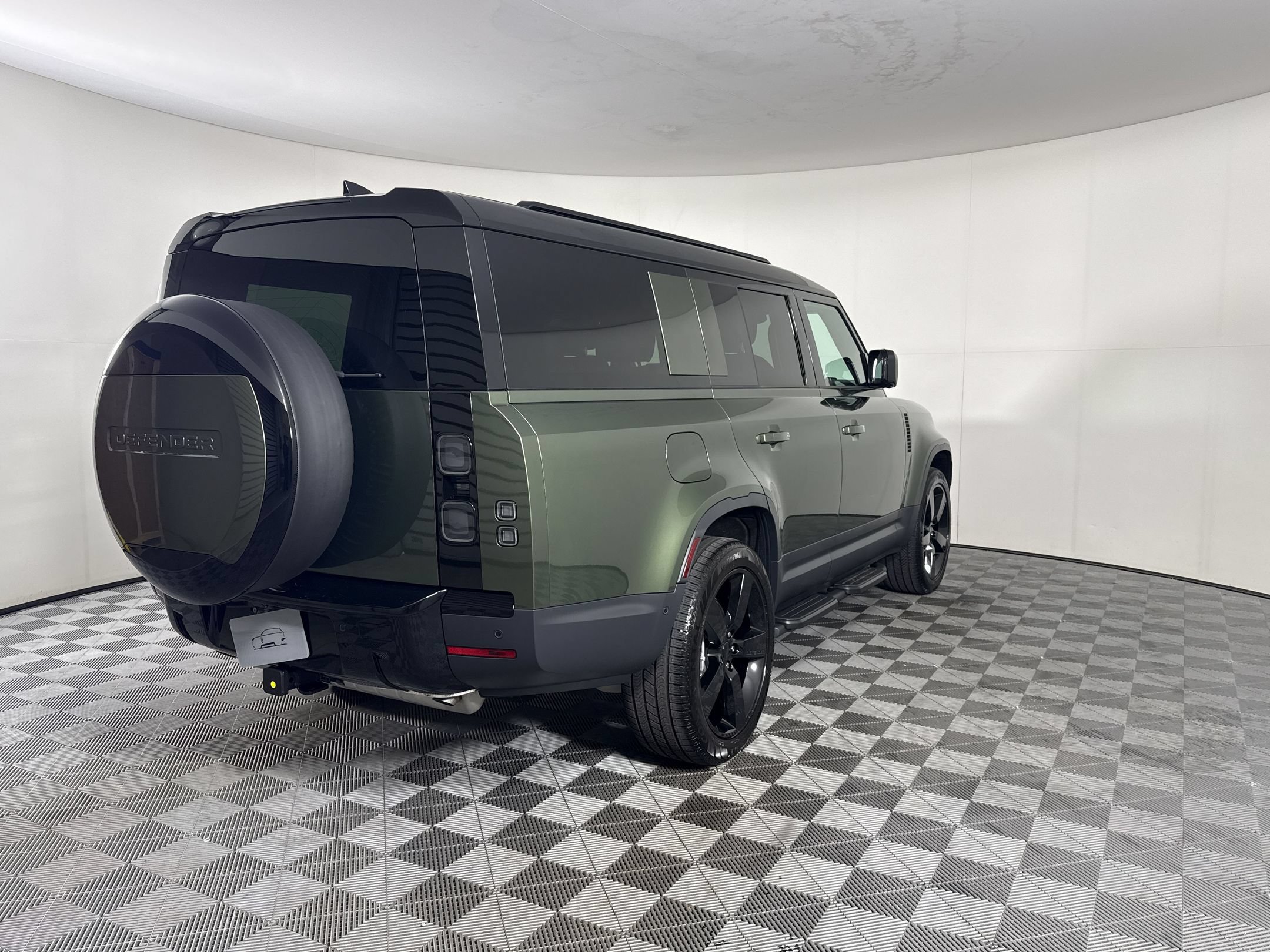 New 2026 Land Rover Defender 130 S AWD/4WD image 9