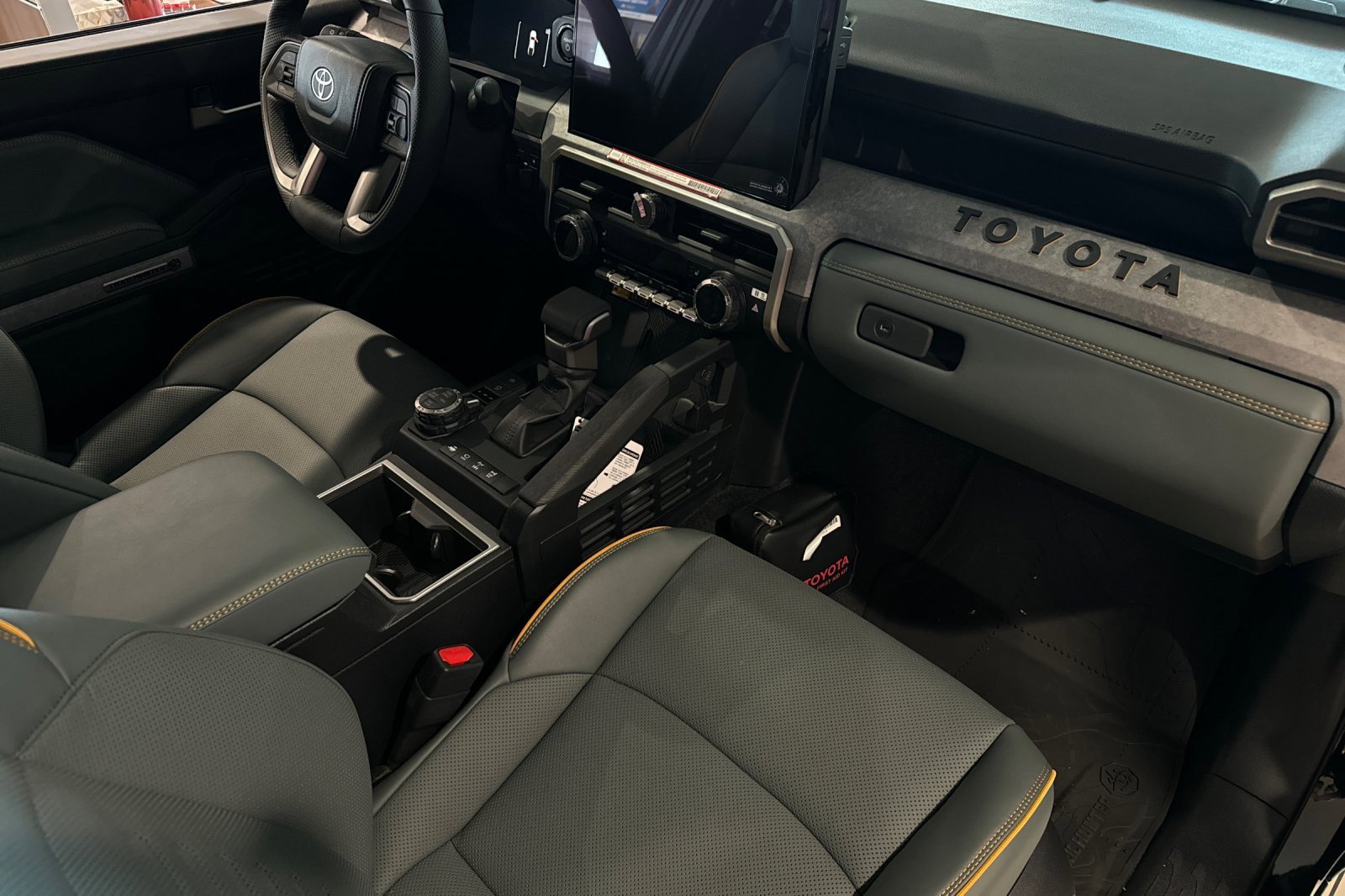 New 2025 Toyota Tacoma Trailhunter image 17