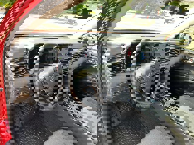 Used 2025 Toyota Camry LE w/ Convenience Package FWD image 10