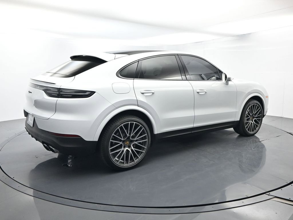 Certified 2022 Porsche Cayenne Coupe AWD/4WD image 15