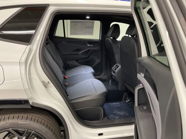 New 2026 Volkswagen Tiguan SE R-Line image 12