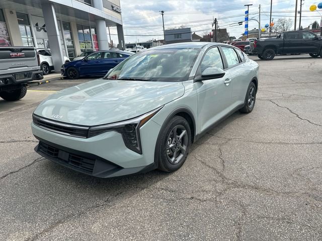 Certified 2025 Kia K4 LXS image 11
