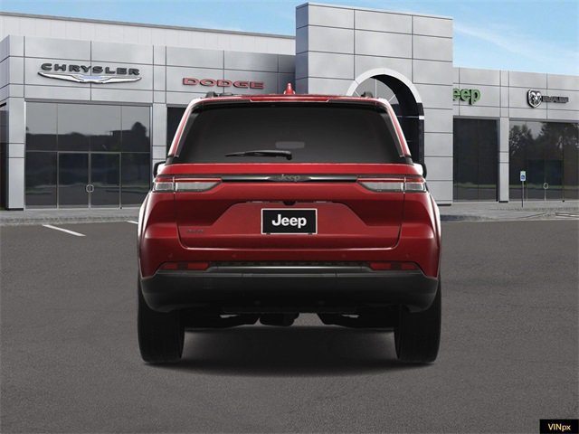 New 2025 Jeep Grand Cherokee Laredo image 6