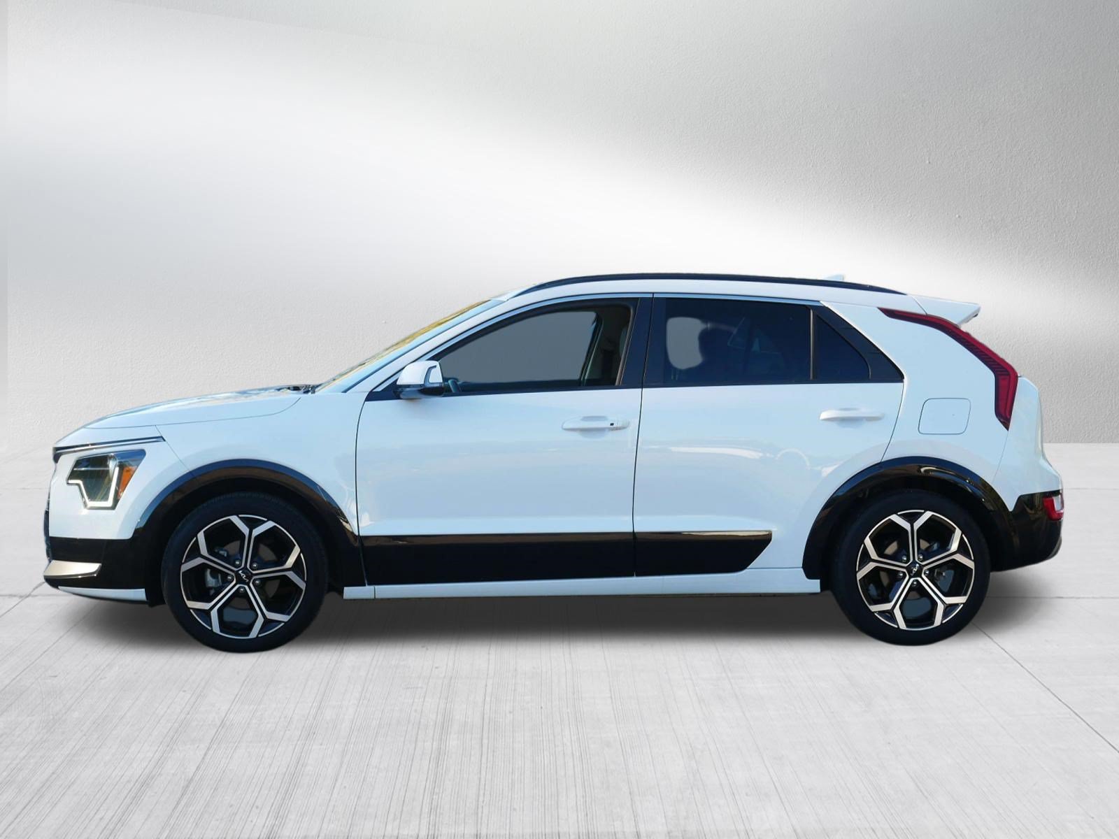Certified 2023 Kia Niro EX Touring FWD image 4