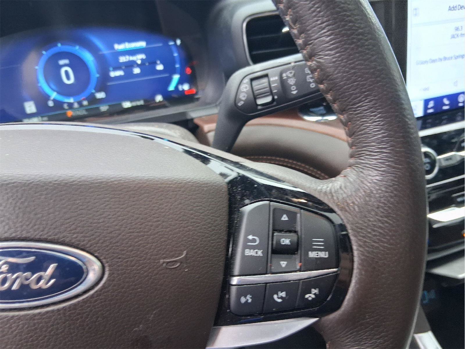 Certified 2024 Ford Explorer King Ranch w/ Technology Package RWD image 21