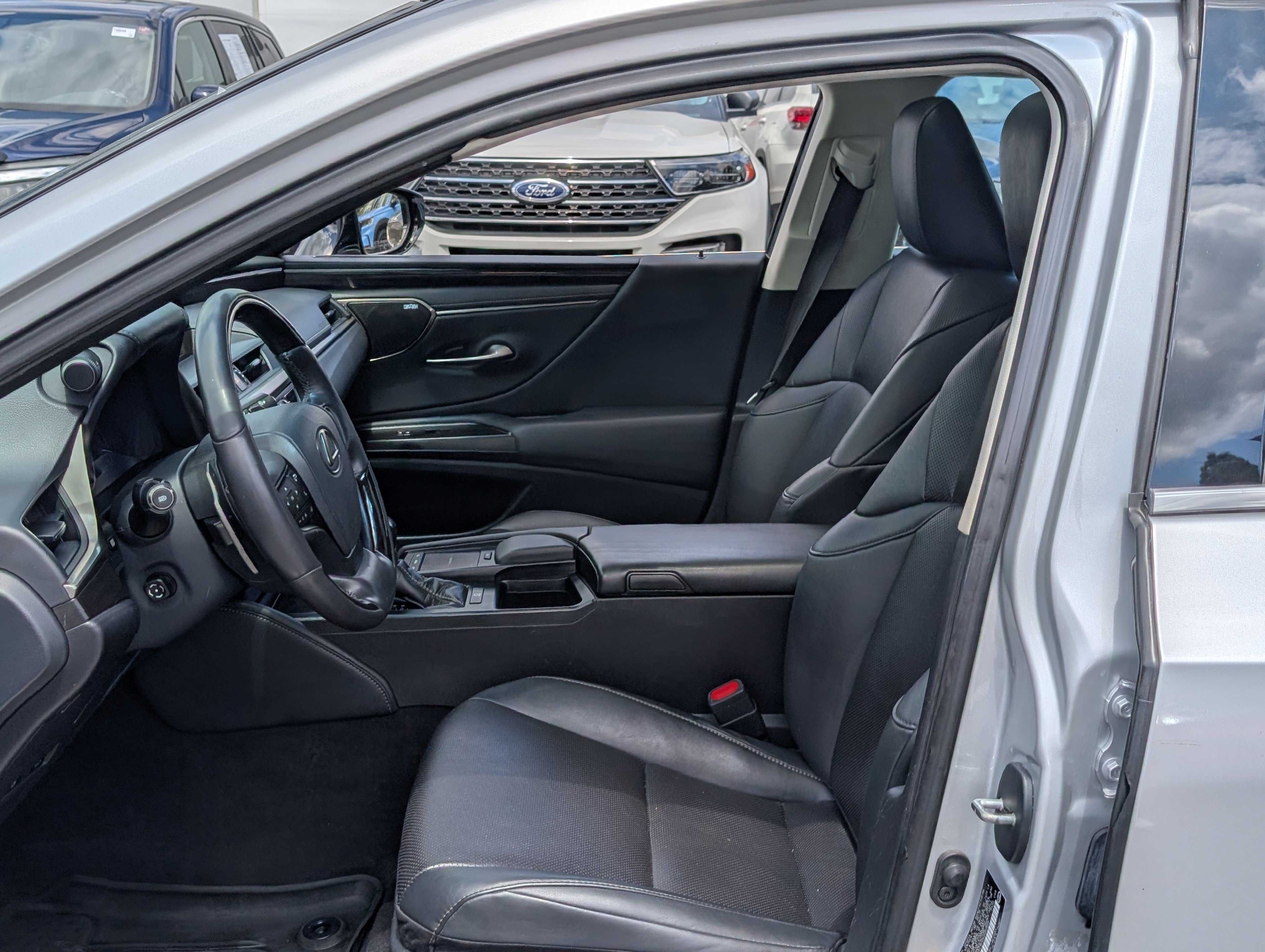 Used 2019 Lexus ES 350 w/ Premium Package FWD image 16