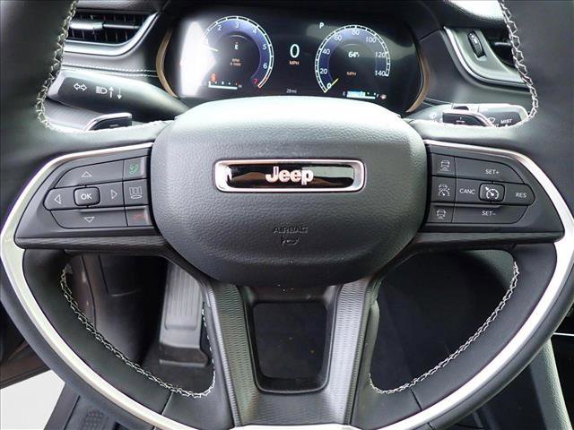 New 2025 Jeep Grand Cherokee L Altitude image 15