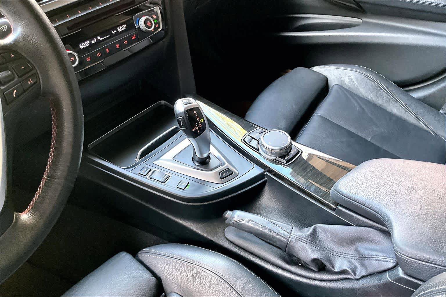 Used 2017 BMW 330e image 16