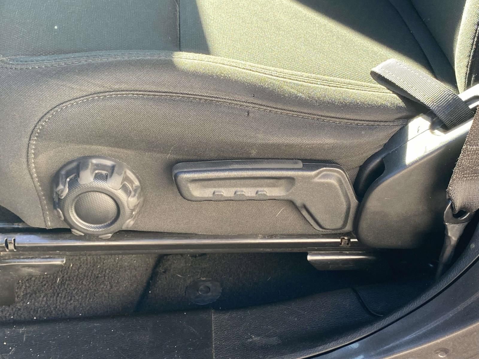 Used 2021 Jeep Gladiator Sport image 16