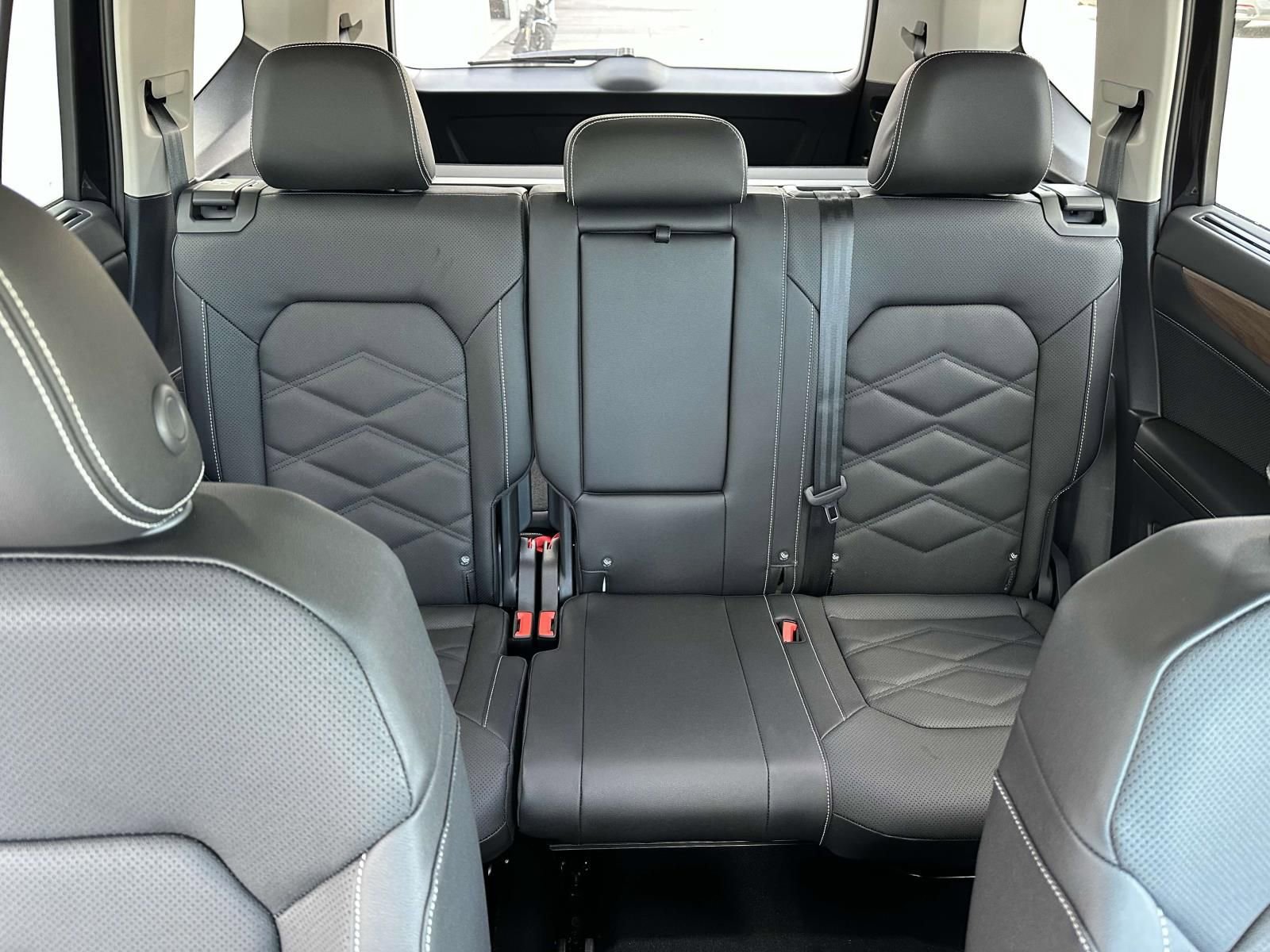 New 2026 Volkswagen Atlas SE image 13
