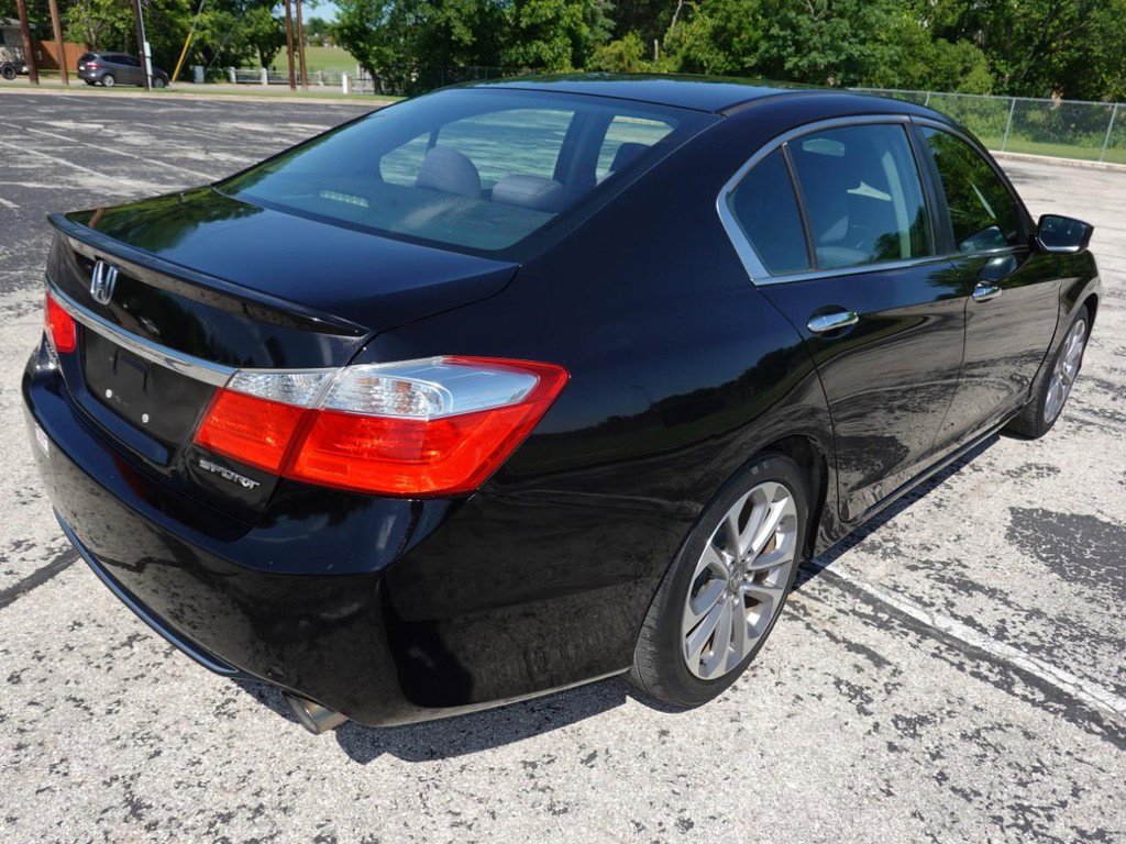 Used 2013 Honda Accord Sport image 7