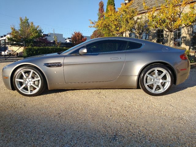 Used 2007 Aston Martin V8 Vantage Coupe image 8