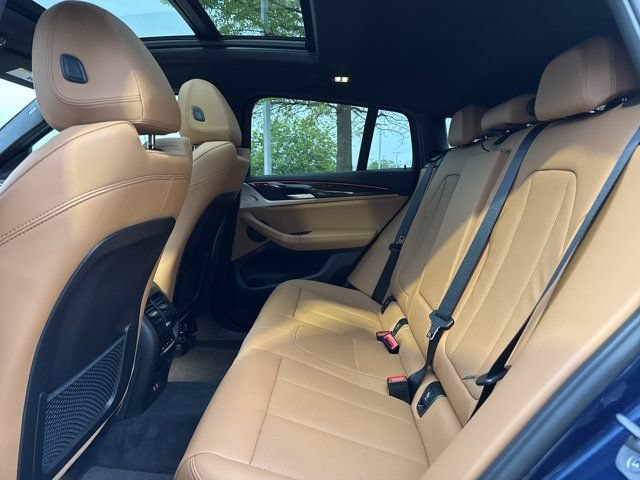 Certified 2025 BMW X4 xDrive30i AWD/4WD image 11