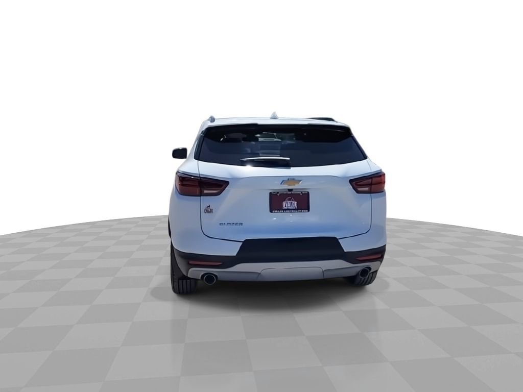 New 2026 Chevrolet Blazer LT w/ LPO, Floor Liner Package FWD image 7