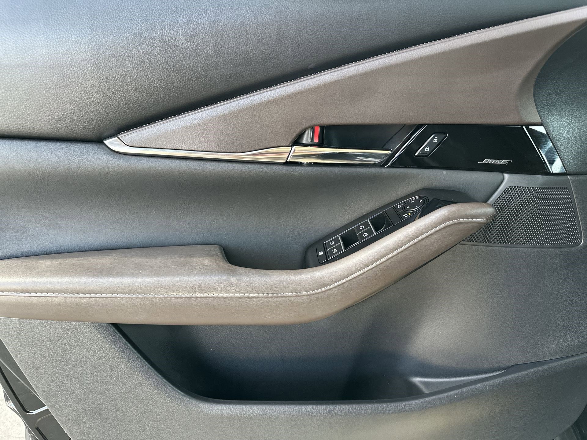 Used 2022 MAZDA CX-30 AWD 2.5 S w/ Premium Package image 30