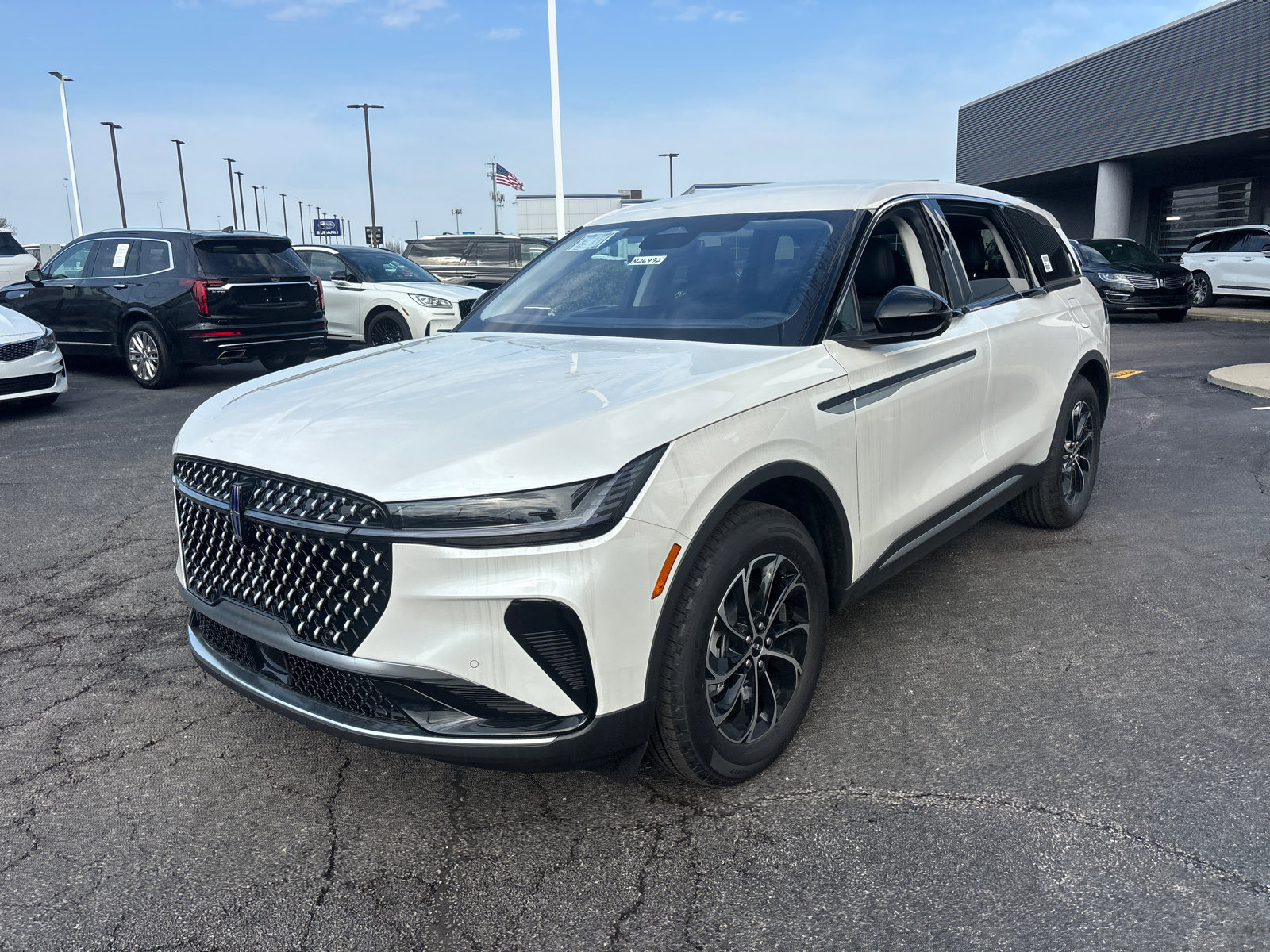 New 2026 Lincoln Nautilus Premier AWD/4WD image 3