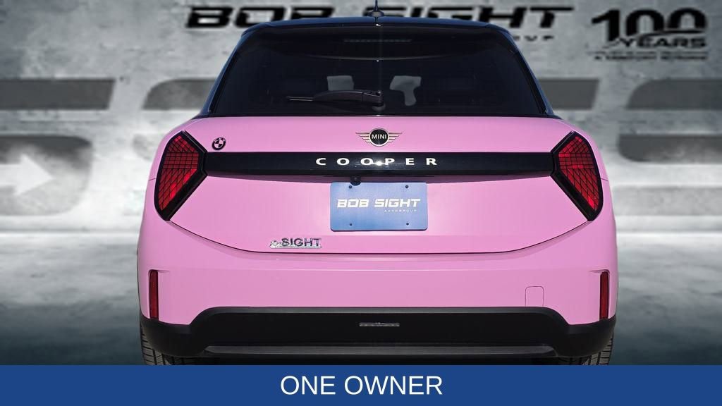 Used 2025 MINI Cooper 4-Door Hardtop image 5
