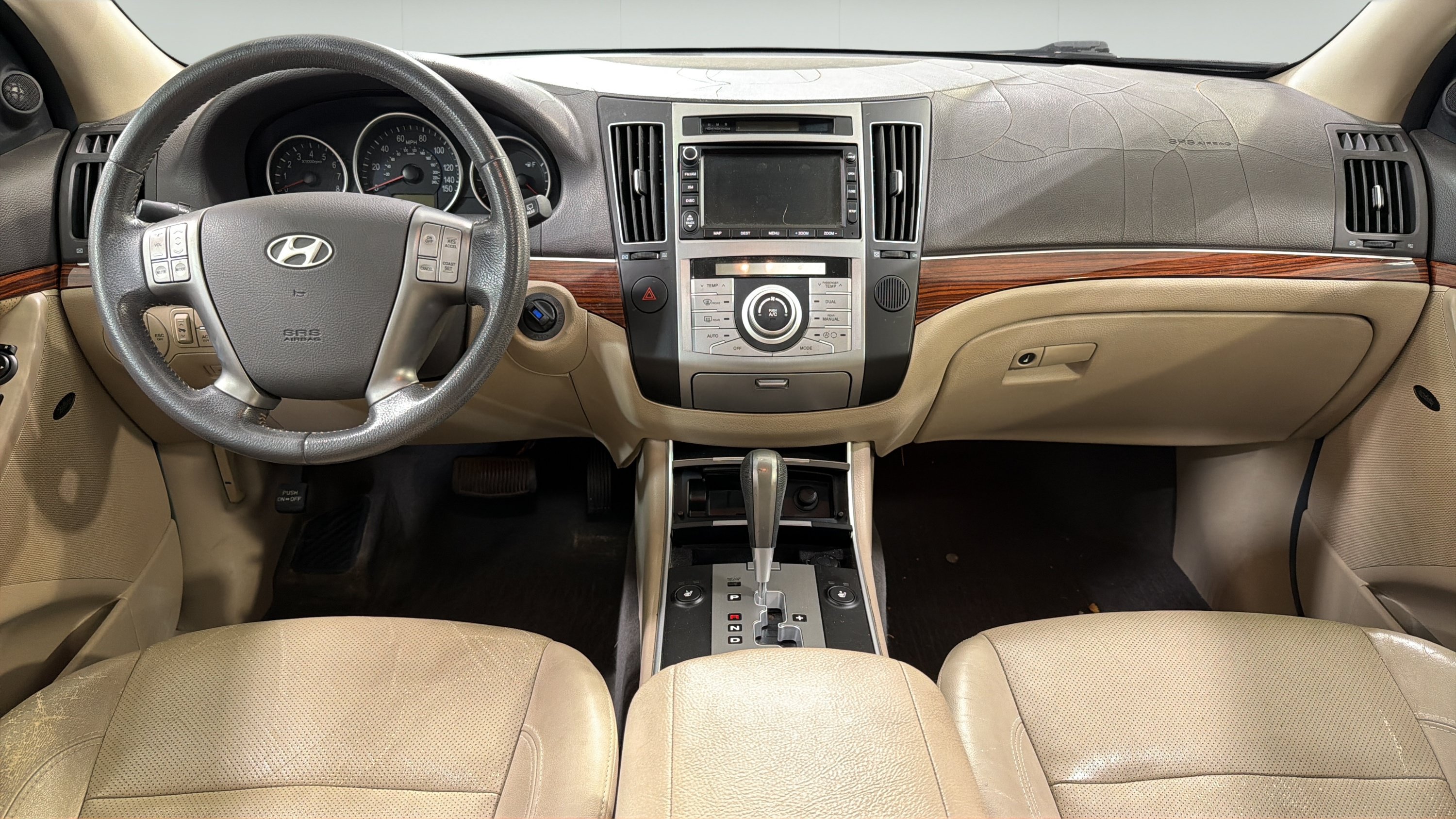 Used 2009 Hyundai Veracruz Limited w/ Navigation Pkg 4 AWD/4WD image 24