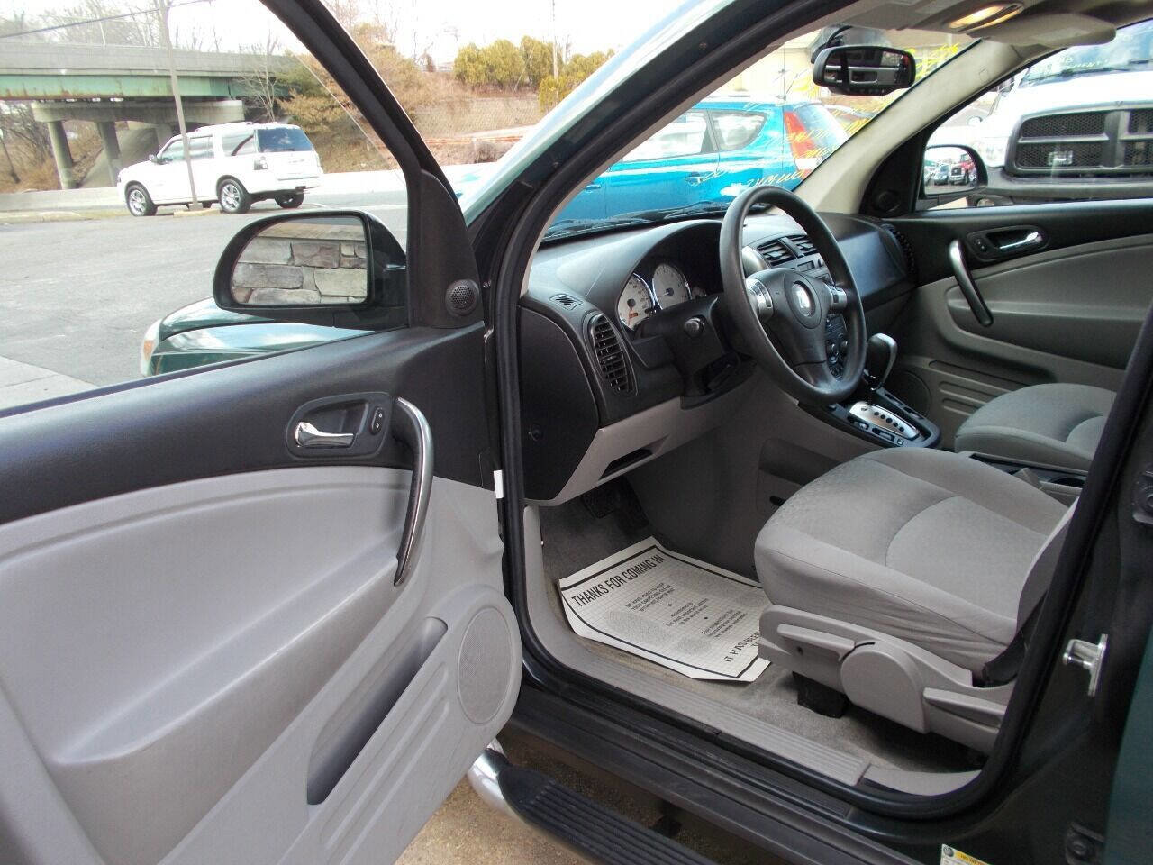 Used 2006 Saturn Vue 2WD image 10