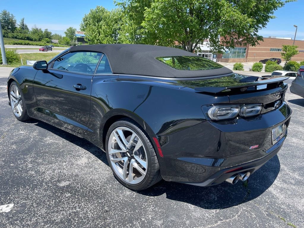 Used 2023 Chevrolet Camaro SS RWD image 4