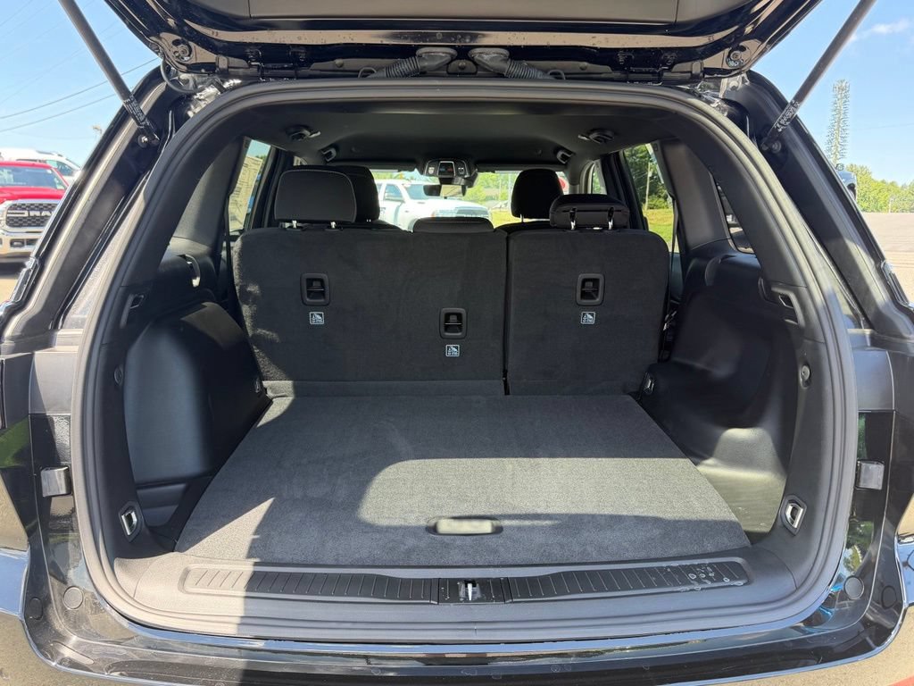 New 2026 Jeep Grand Cherokee Laredo RWD image 5