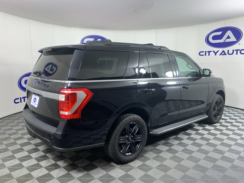 Used 2020 Ford Expedition XLT w/ Equipment Group 202A image 3