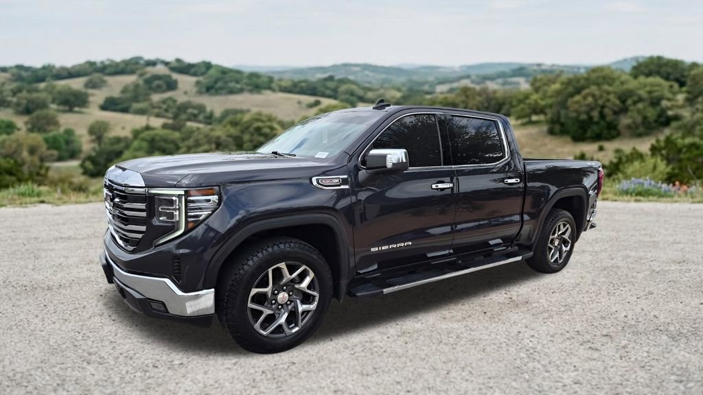 Used 2022 GMC Sierra 1500 SLT w/ SLT Convenience Package AWD/4WD image 3