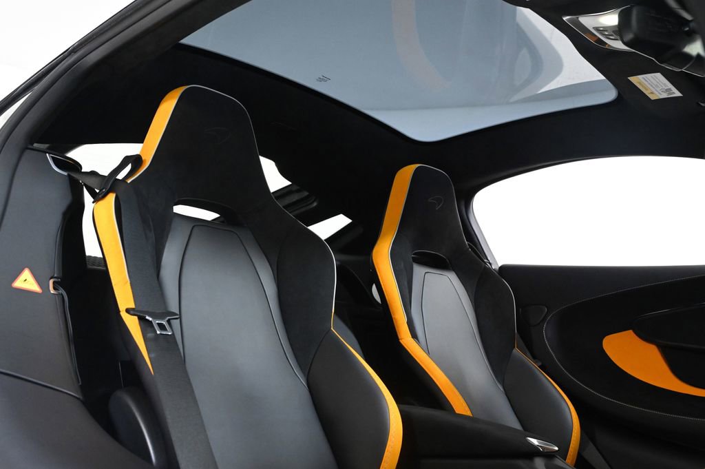 New 2026 McLaren GTS RWD image 17