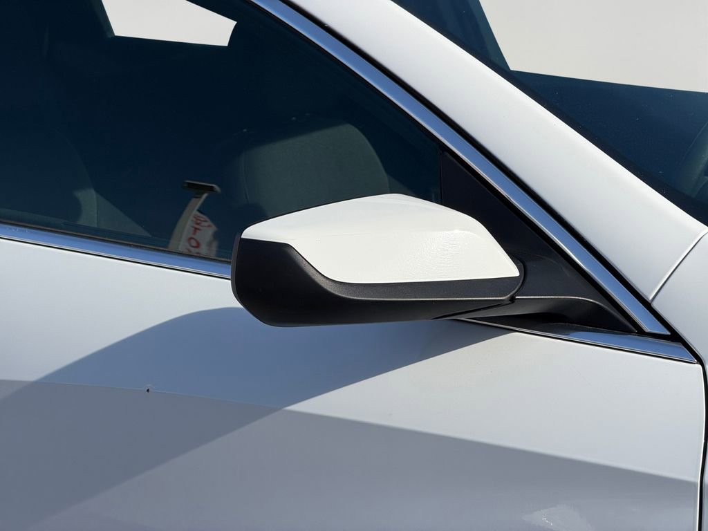 Used 2024 Chevrolet Malibu LT image 11