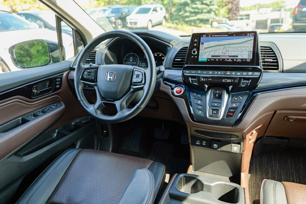 Used 2025 Honda Odyssey Elite image 42