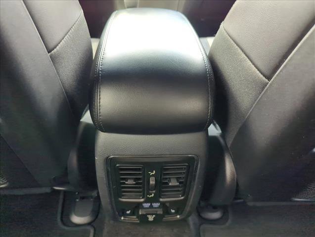 Used 2018 Jeep Grand Cherokee Limited RWD image 17