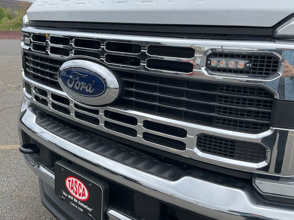 New 2026 Ford F550 4x4 Regular Cab Super Duty image 24