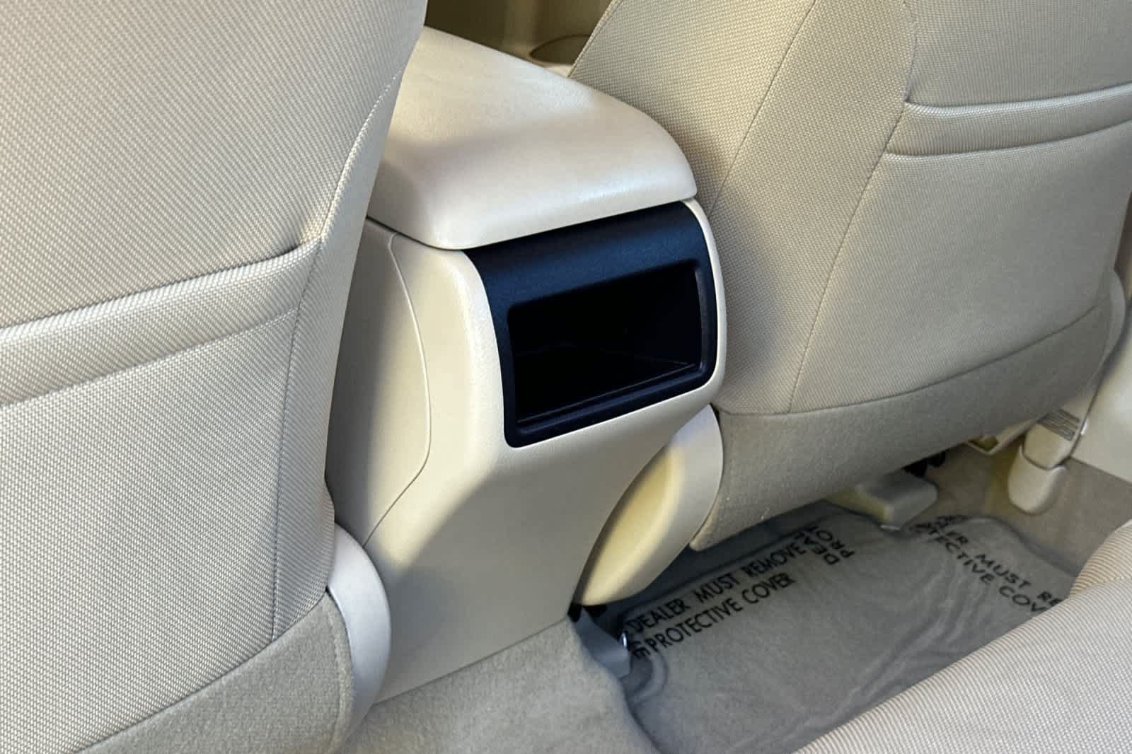 Used 2017 Toyota Camry LE FWD image 14