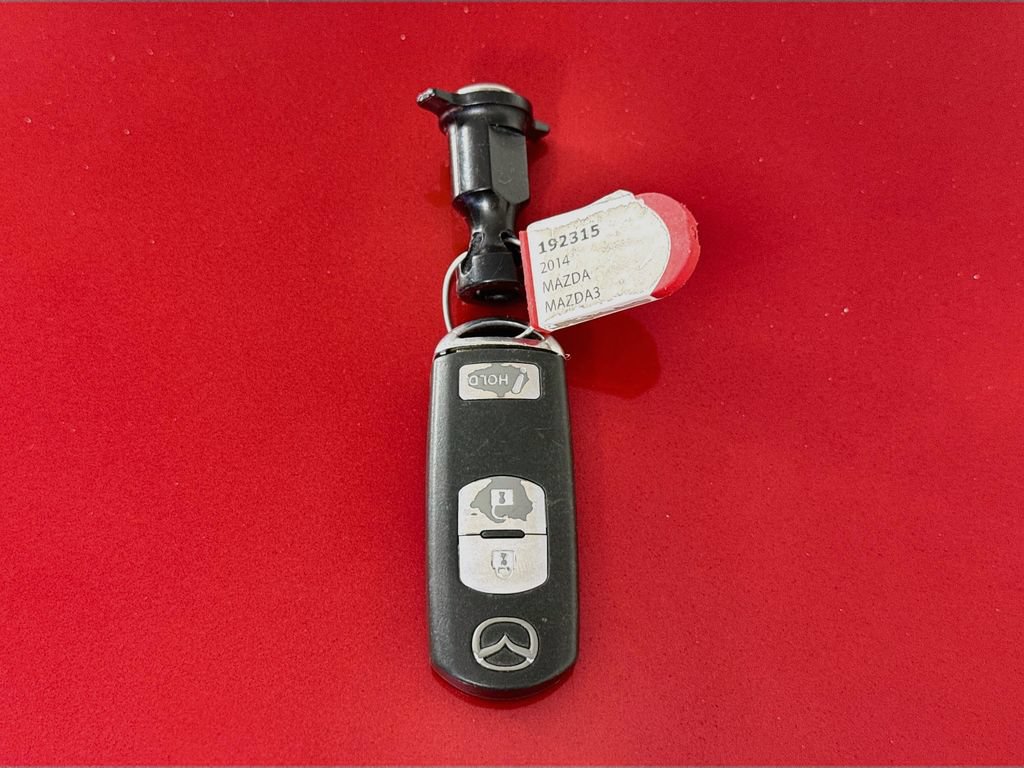 Used 2014 MAZDA MAZDA3 s Touring FWD image 38
